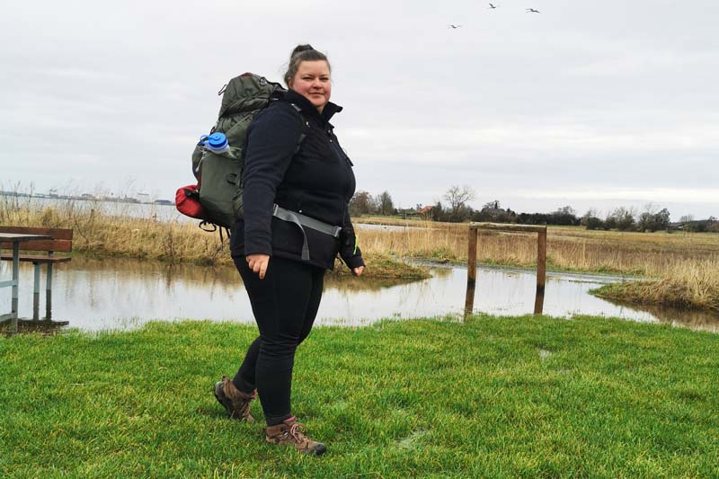 Billede af mig i fuld figur, en vandre kommer i alle størrelser